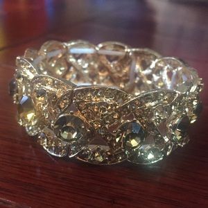 Gold Bracelet Gold Crystals 💎 Free after $100 💵